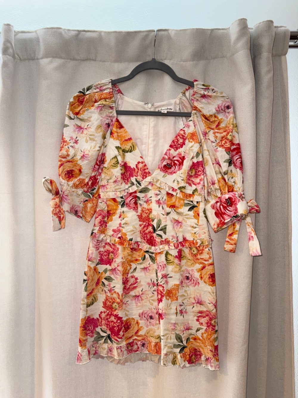 For Love & Lemons floral dress size XS

Never worn